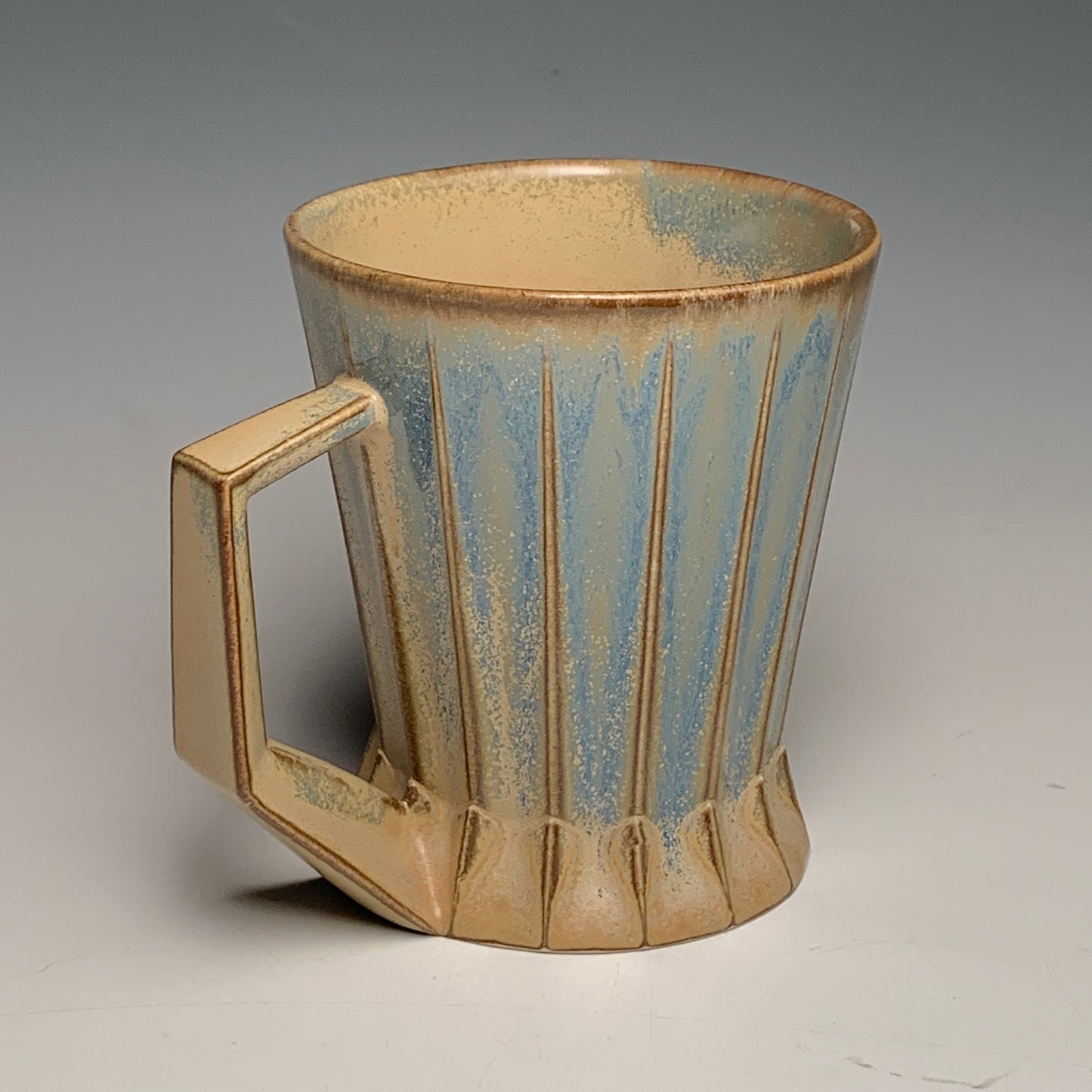 Variegated Tan Ridged Mug