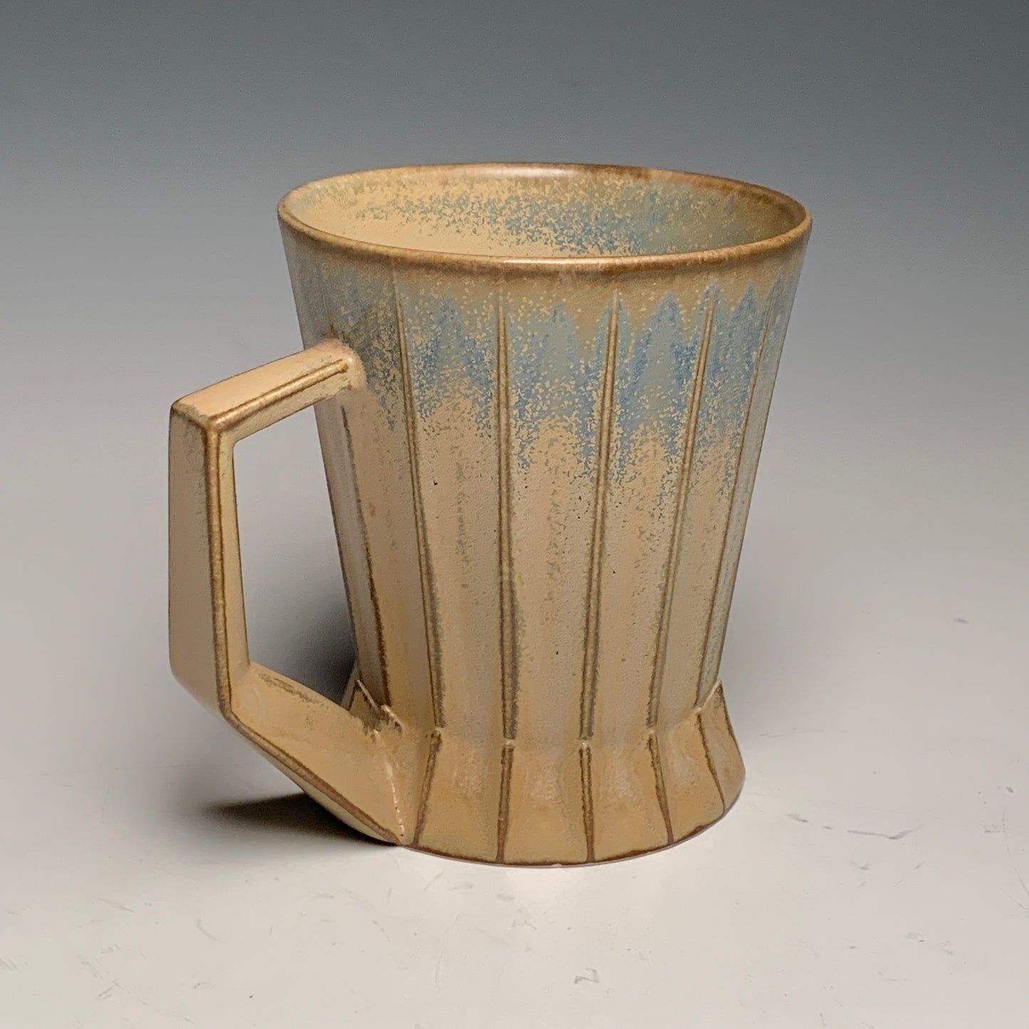 Variegated Tan Ridged Mug