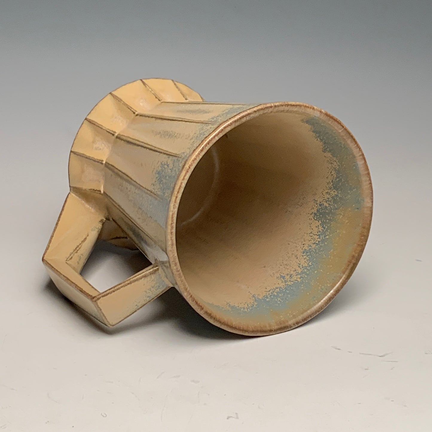 Variegated Tan Ridged Mug