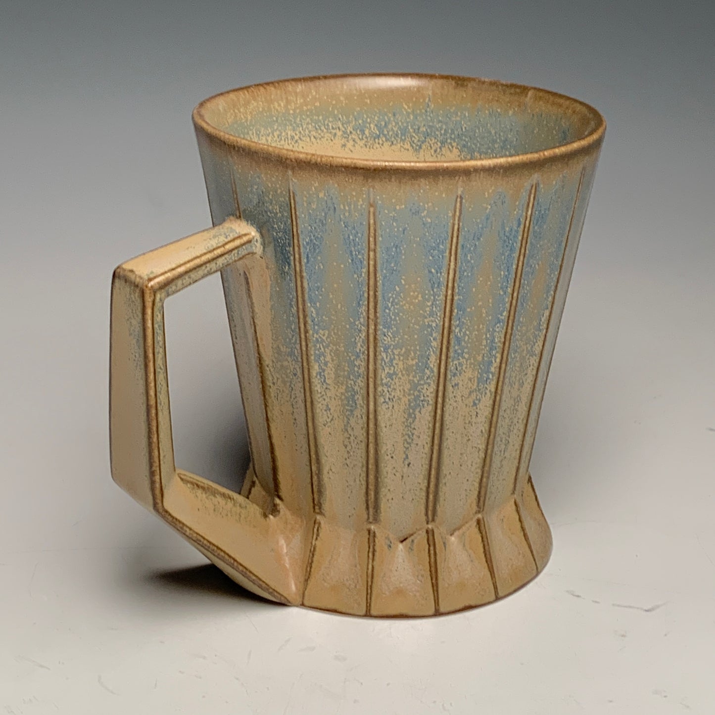 Variegated Tan Ridged Mug