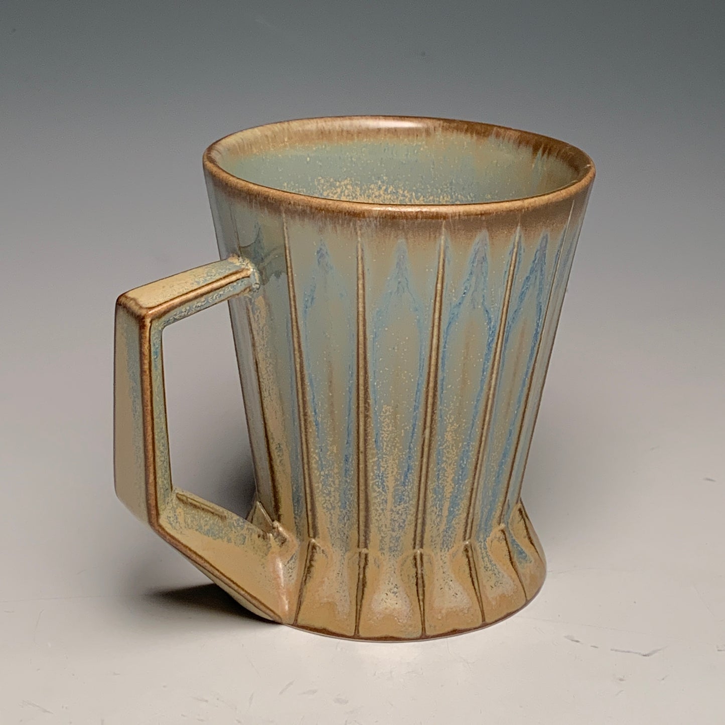 Variegated Tan Ridged Mug